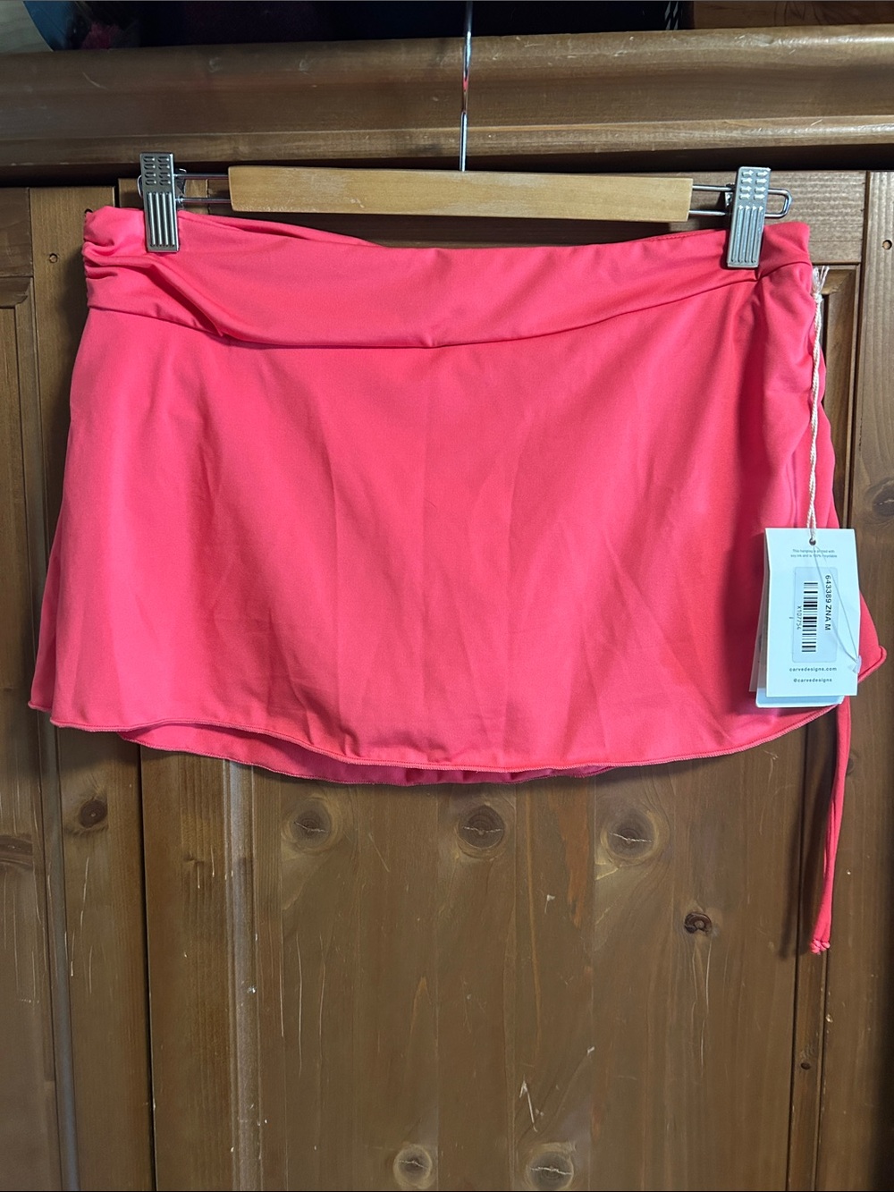 NWT Carve Designs HOKU SWIM SKIRT
Swim Skirt with built-in brief, Medium
